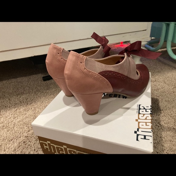 Chelsea Crew heels - Picture 3 of 4